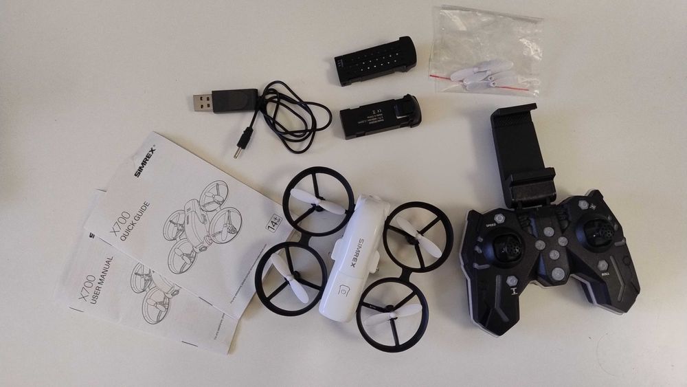 Mini dron Simrex x700 z kamerą