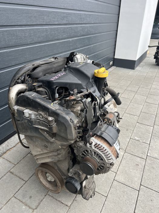 Двигатель двигун мотор 1.5 dci  K9K 834 Delphi evro-5 Renault