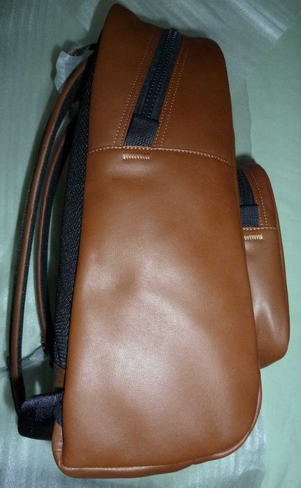 Mochila nova unissexo em pele Coach