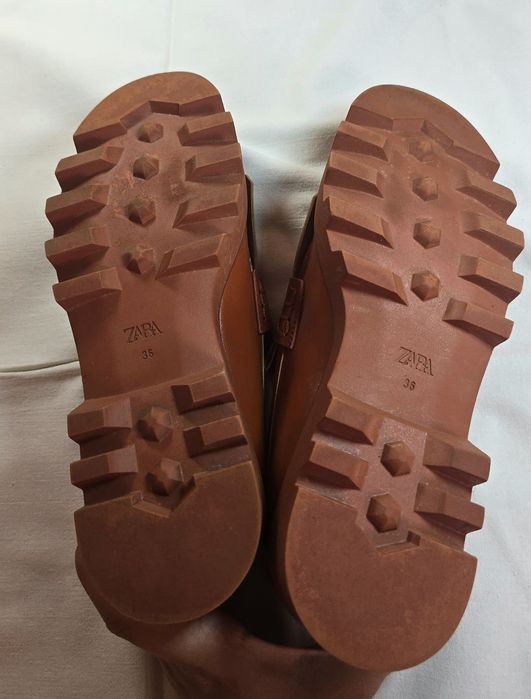 Жіночі туфлі, лофери ZARA