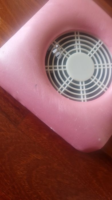 Aspirador de pó de unhas