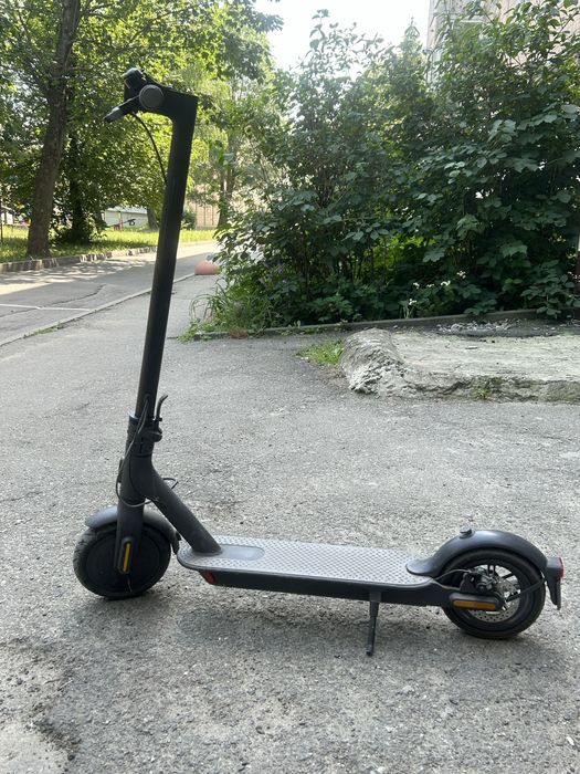 Xiaomi Mi Electric Scooter