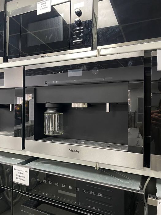 Вбудована кавомашина Miele CVA 6401