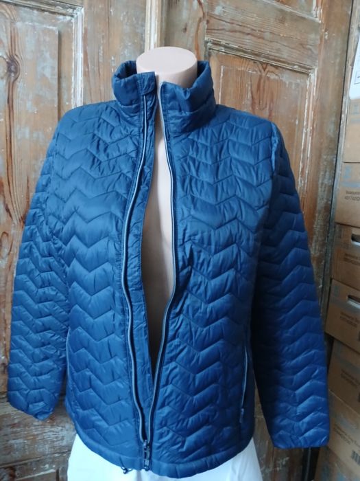 Nowa kurtka damska.       (k9.)