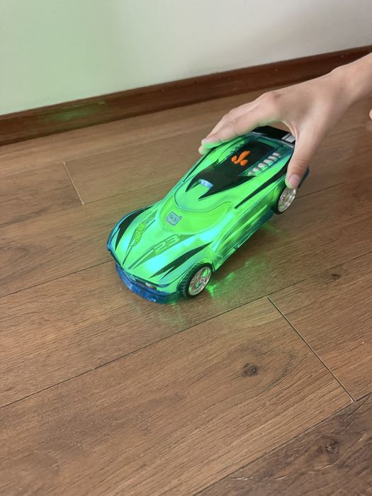 Pojazd Hot Wheels na baterie