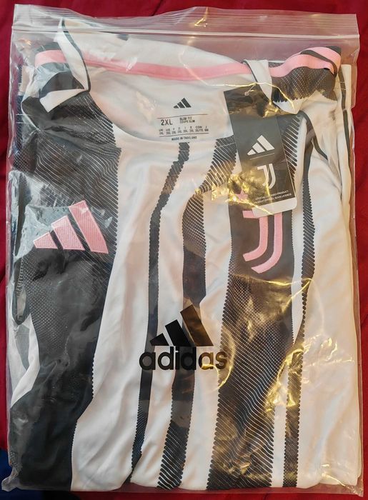 Camisola Futebol Juventus equipamento principal 2025-2026 2XL Slim Fit nova embalada com etiqueta