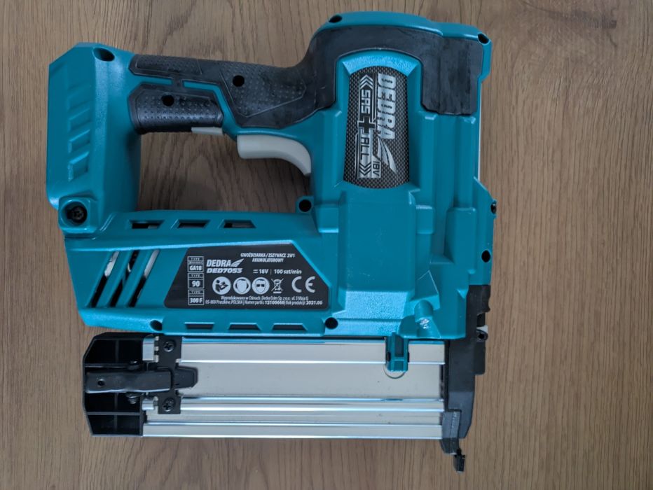 Dedra * Nowy zszywacz - gwoździarka