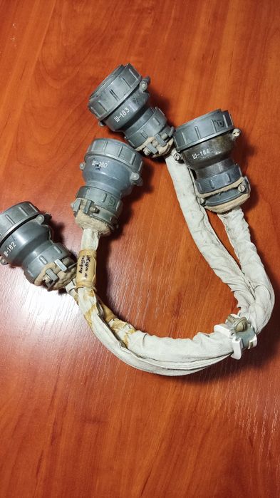 Разъём,жгут на лебедку.