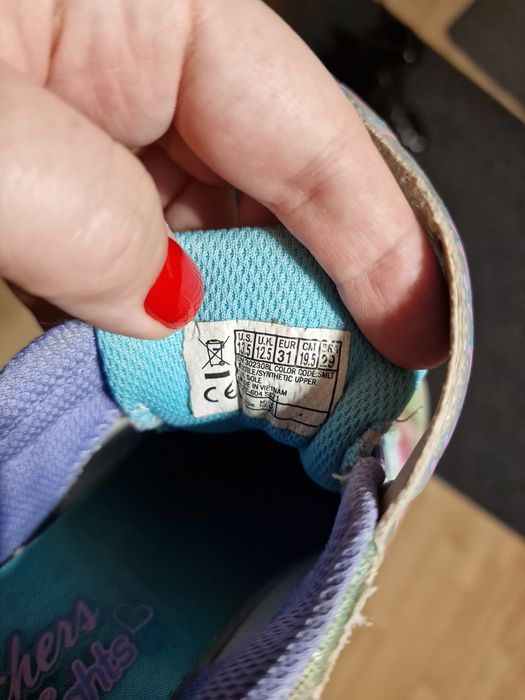 Детские кроссовки Sketches