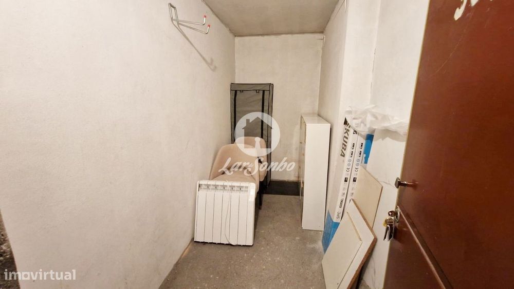 Apartamento T1 Condomínio Fechado com piscina  a 200m da praia da P...