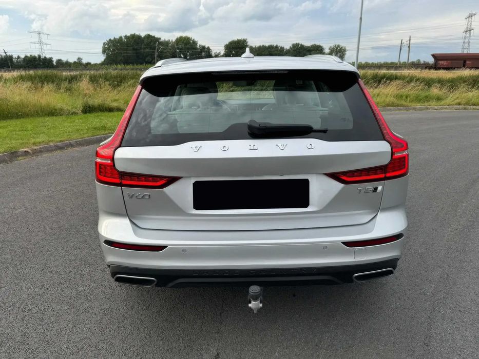 Volvo V60 Cross Country T5      2020