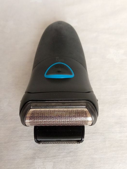 Новая электробритва Braun Series1 тип5728