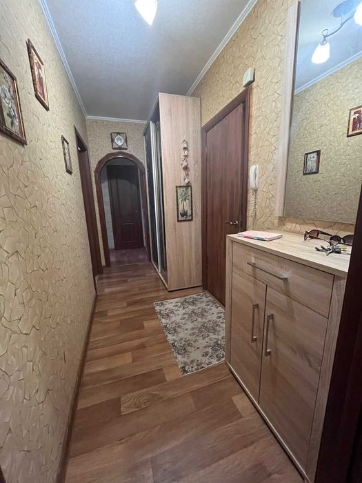 Продается 2-комнатная квартира на Артема