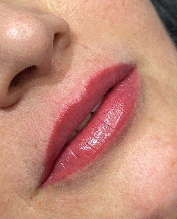 Татуаж перманент пудрові брови стрілка з розтушовкою