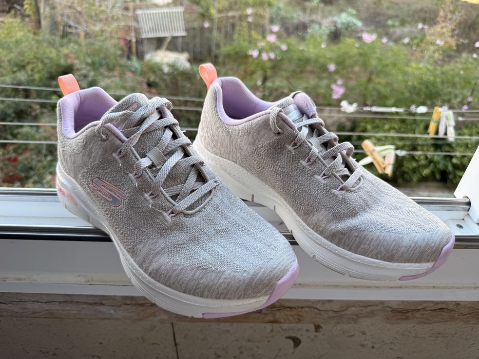 Tenis Skechers novos 39 a estrear