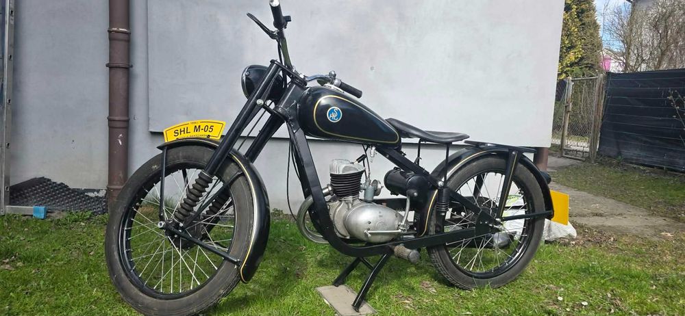 SHL m05 rok 1954