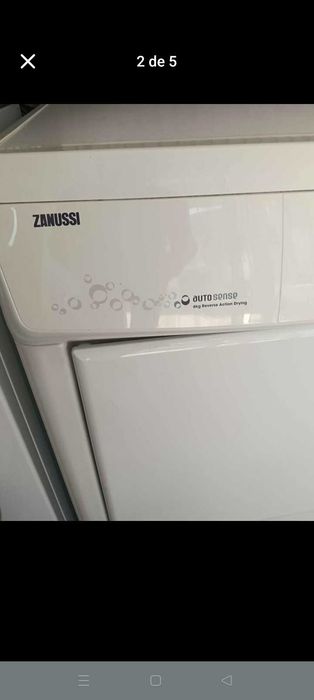 Máquina de secar roupa Zanussi