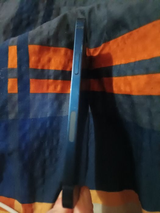 Apple iPhone 12 не вкл