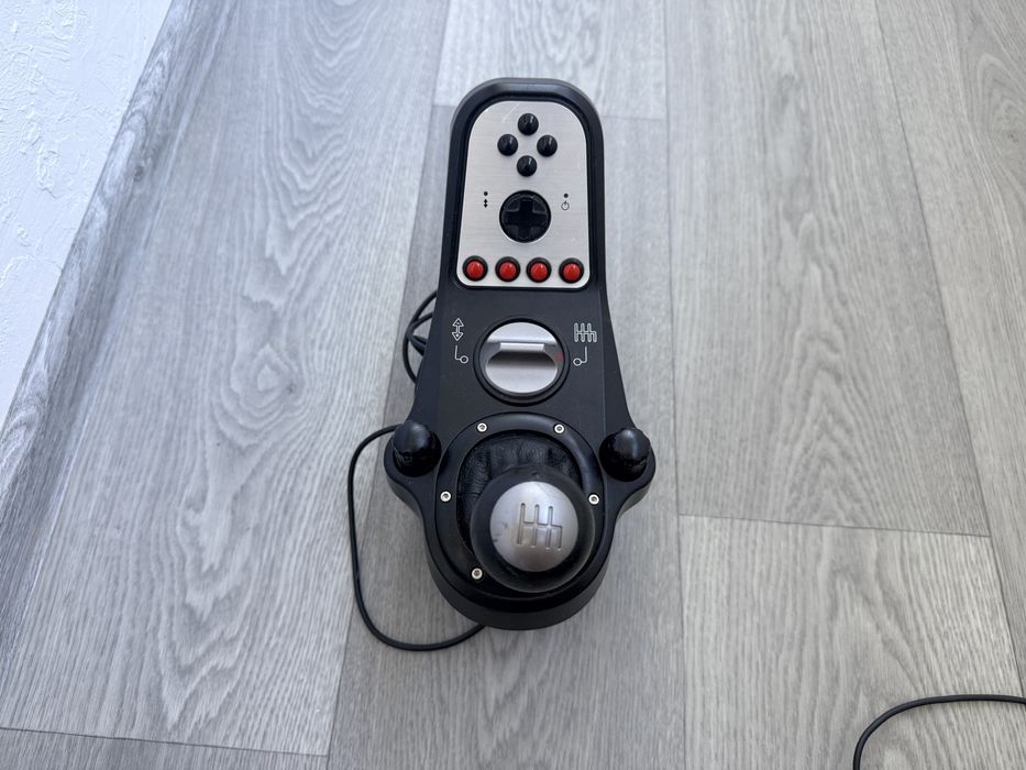 Ігрове кермо Logitech g25