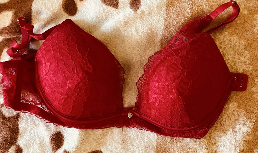 Бюстгальтери 80 85 C Viktoria Secret