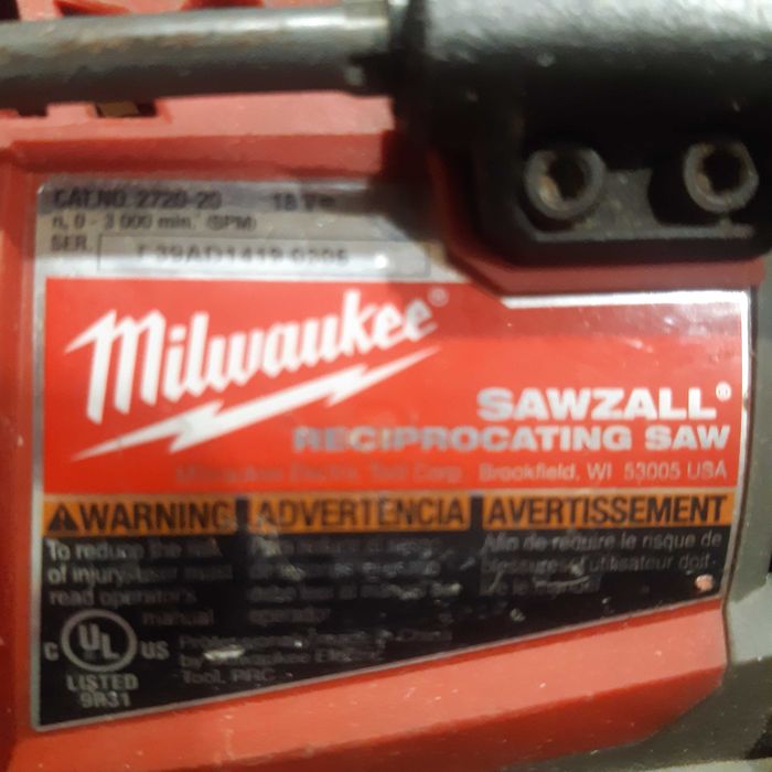 Шаблева пилка Milwaukee