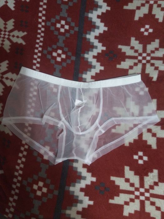 Białe bokserki przezroczyste