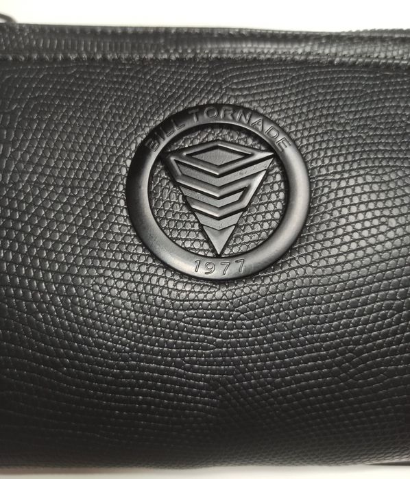 Чоловіча шкіряна бананка