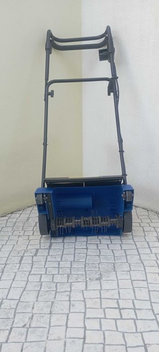Escarificador de Relva Elétrico