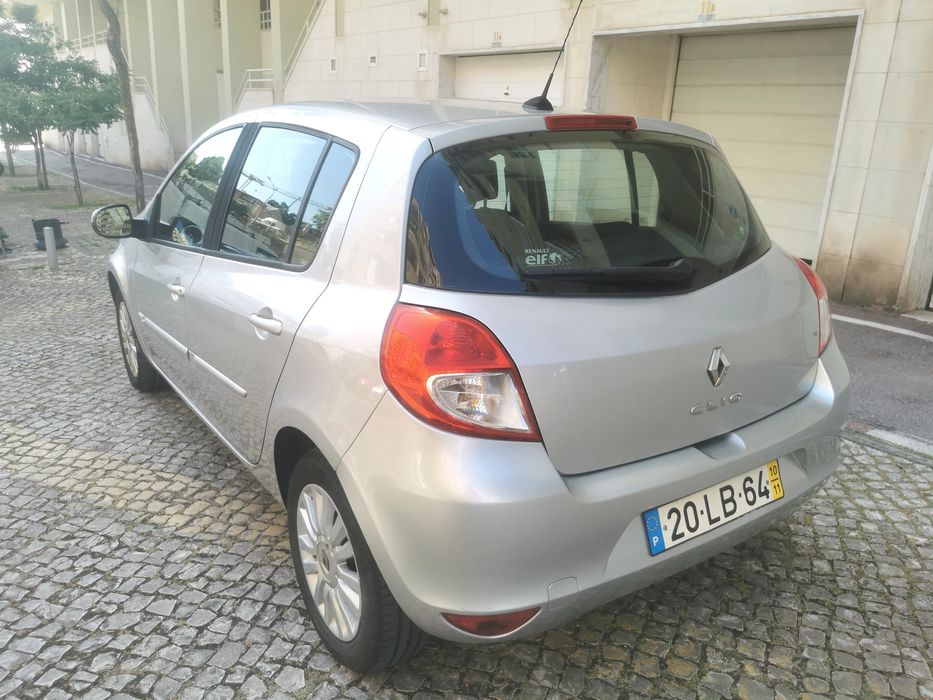 Renault Clio 1.5dci de 2010(Com Auto Rádio Android)