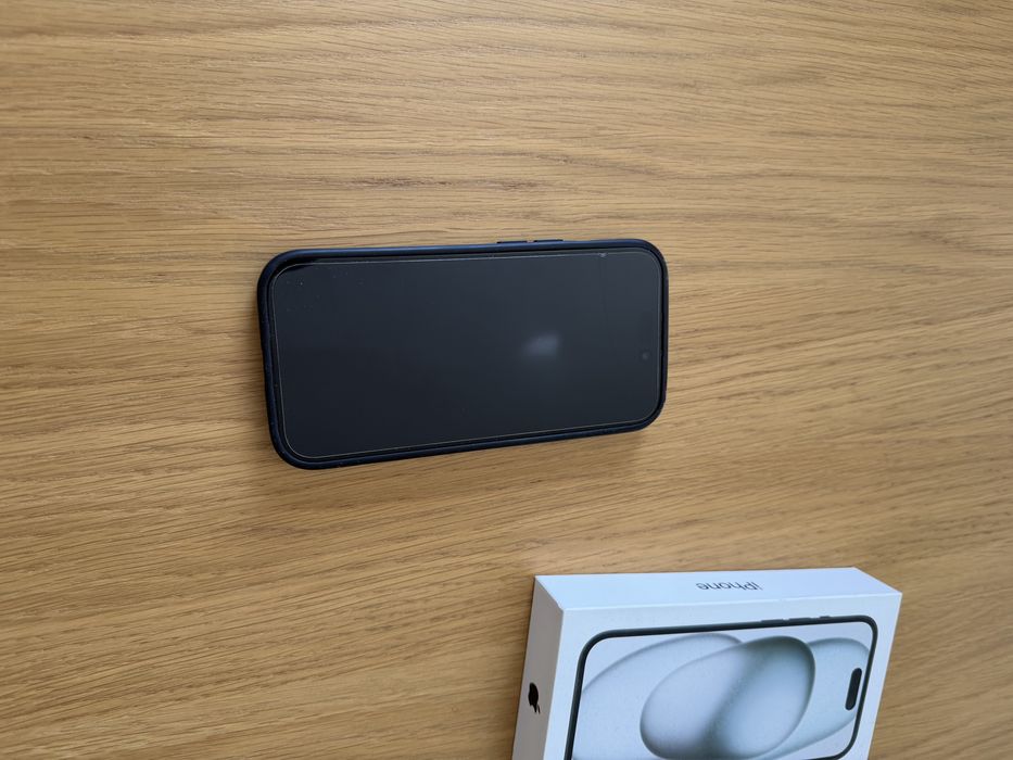 Iphone 15 - 128GB Excelente Estado
