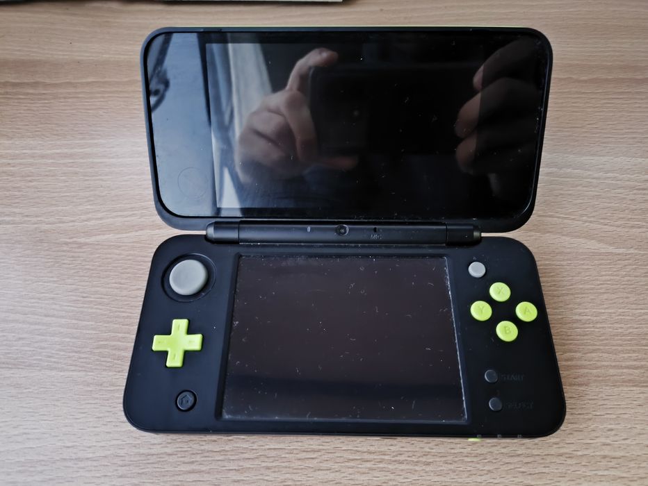 New Nintendo 2DS XL 64GB Desbloqueada + Extras