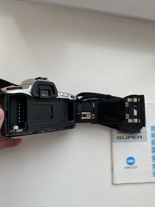 Minolta Dynax 505si Super плівковий фотоапарат