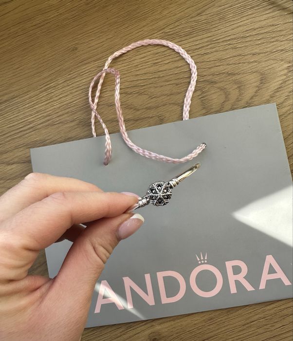 Браслет Pandora сяюча сніжинка Оригінал!
