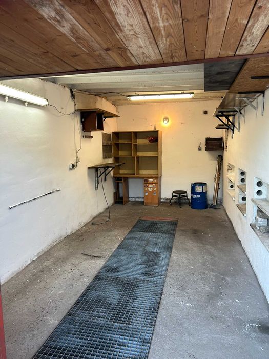 Garaż z kanałem os. Białostoczek