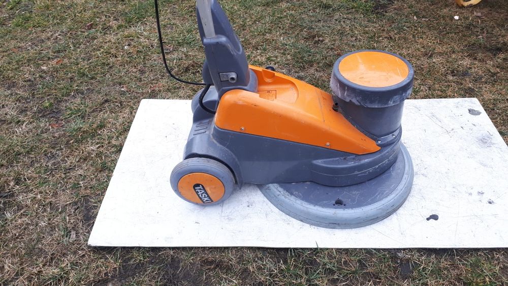 Maszyna sprzątająca, szorowarka, froterka TASKI Ergodisc 400-transport