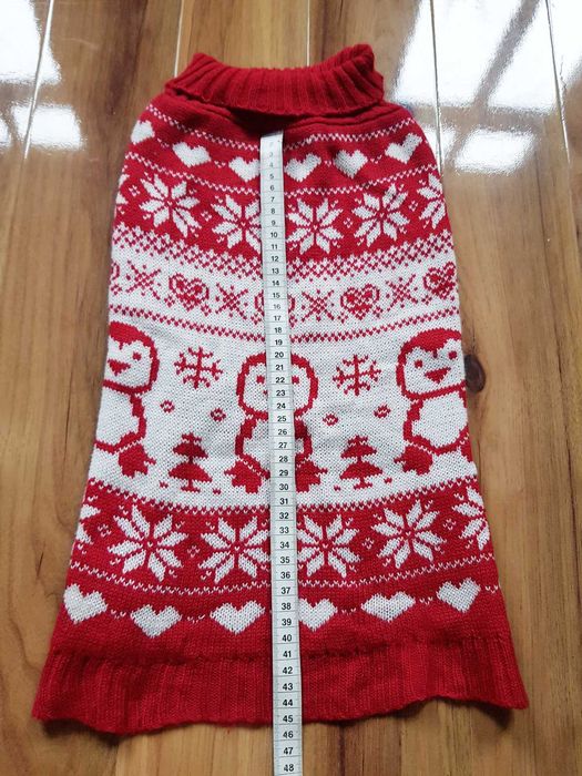 Czerwono biały świąteczny sweter dla psa z pingwinami sercami  L