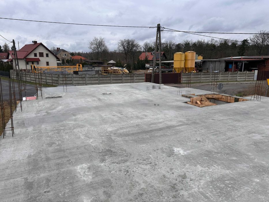 Budowa domów, dowolny etap