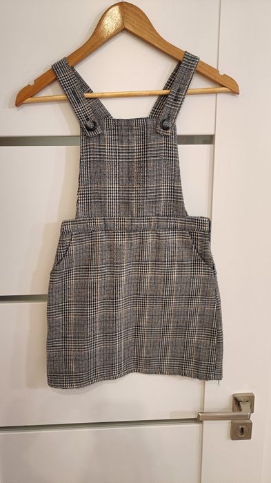 Reserved  ogrodniczka sukienka 134