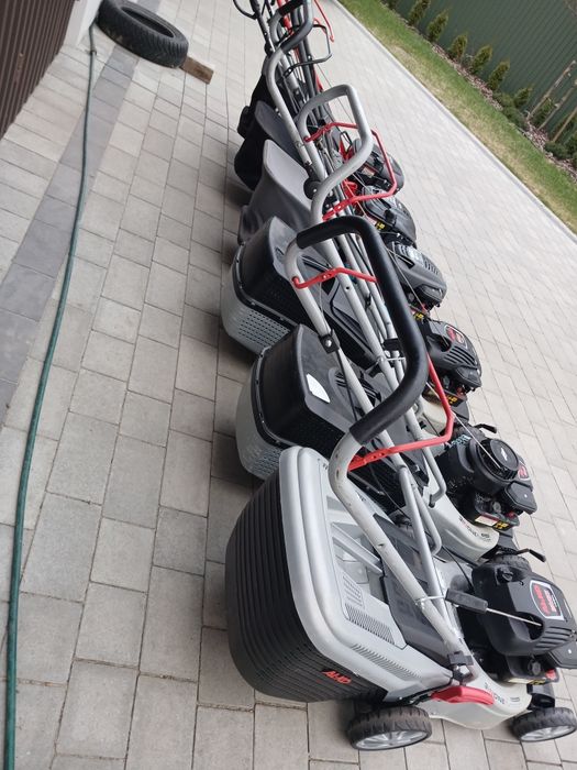 Газонокосарка Briggs & Stratton бензинові