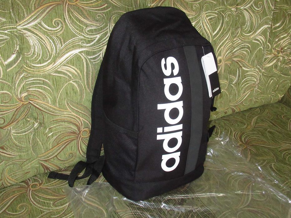 Рюкзак новий чорний Адідас Adidas DT4825 LIN CORE BP оригінал