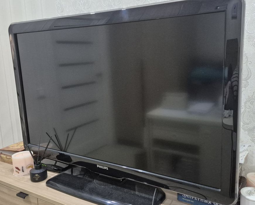 Телевізор Philips бу