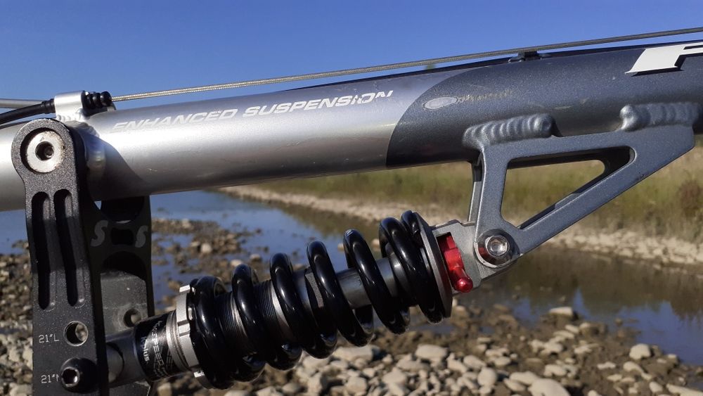 Велосипед двопідвіс STEVENS RACING F9 aluminium 6000 aerospace