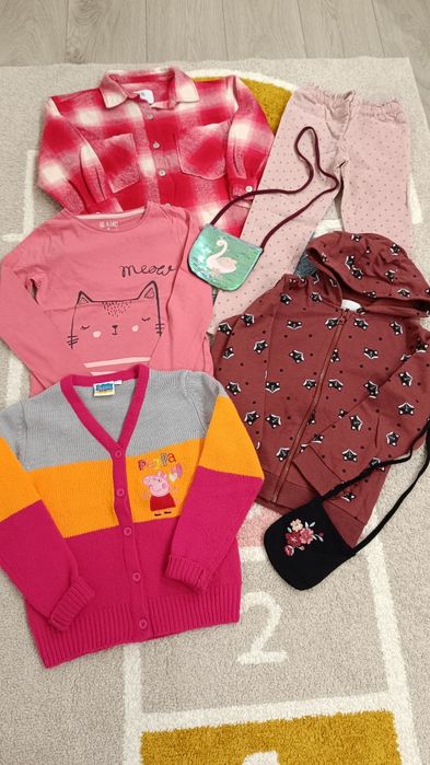 Zestaw r. 122 czerwony kurtka koszulowa bluza sweter bluzka