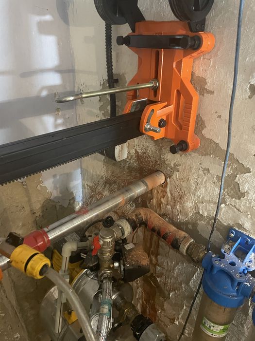 Алмазне сверління отворів