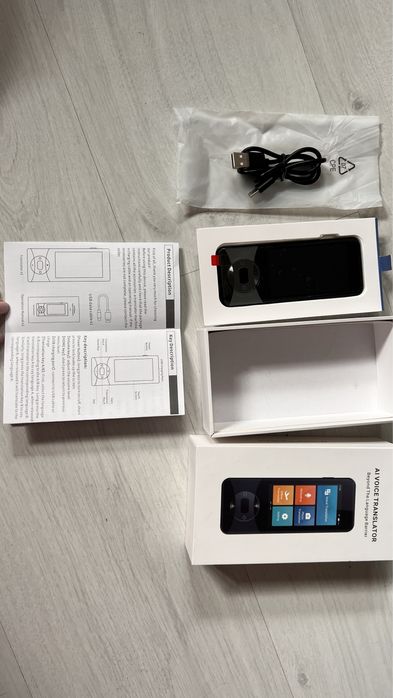 Електронний пепекладач AI VOICE TRANSLATOR