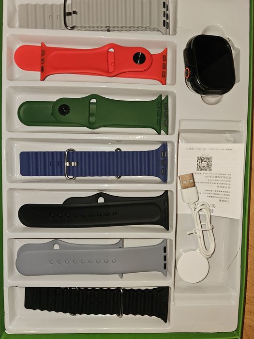 Smartwatch + 7braceletes + earphones