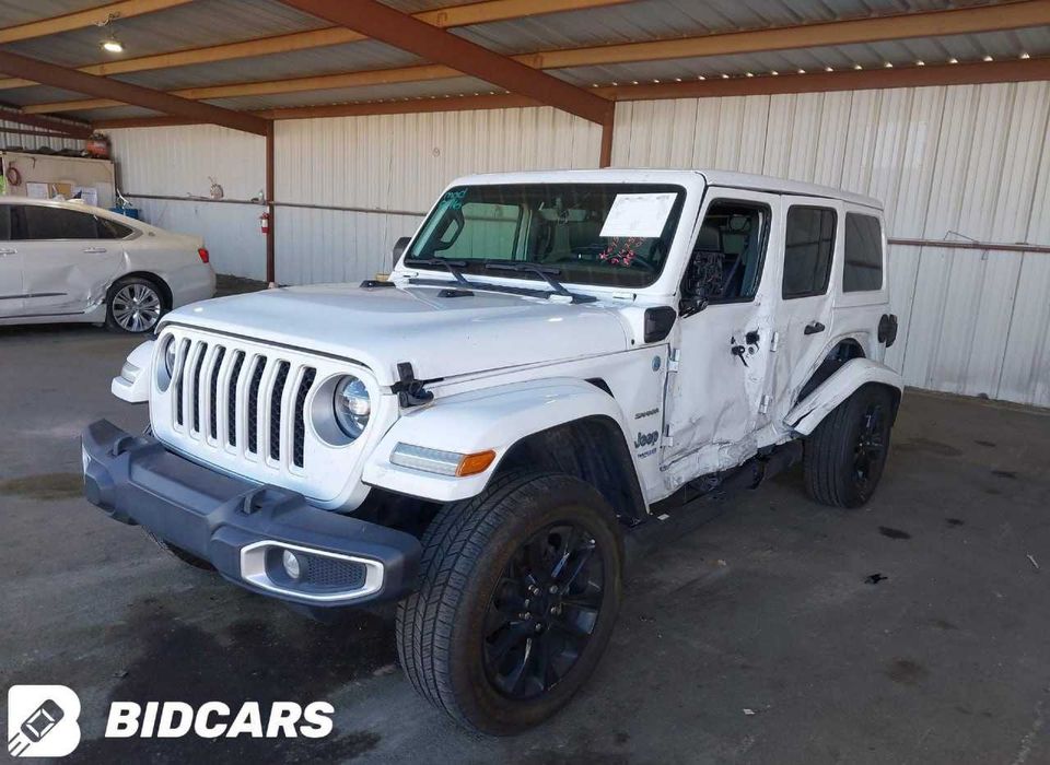 Jeep Wrangler, Unlimited Sahara 4X4 2021 rok 2.0L AWD, części USA.
