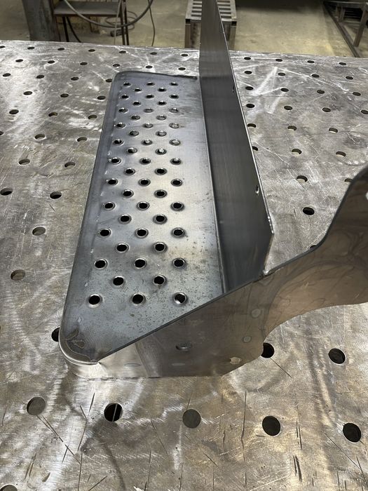 Підніжки ЗІЛ. ГАЗ. САЗ 3307 ГАЗ Подножки