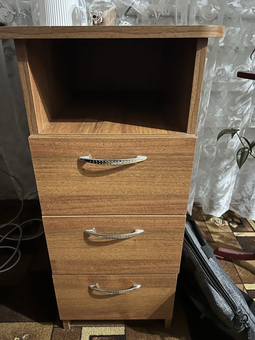 Компʼютерний стіл