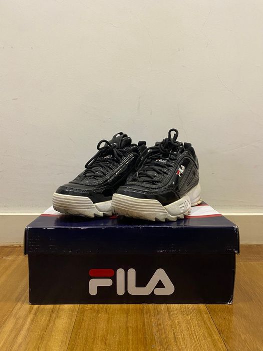 Sapatilhas da Fila em verniz preto